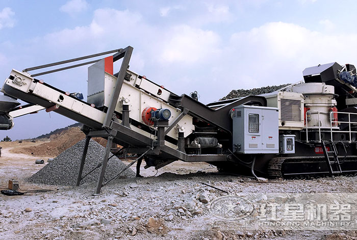 履帶移動(dòng)破碎機(jī)作業(yè)現(xiàn)場(chǎng) 履帶移動(dòng)破碎機(jī)作業(yè)現(xiàn)場(chǎng)