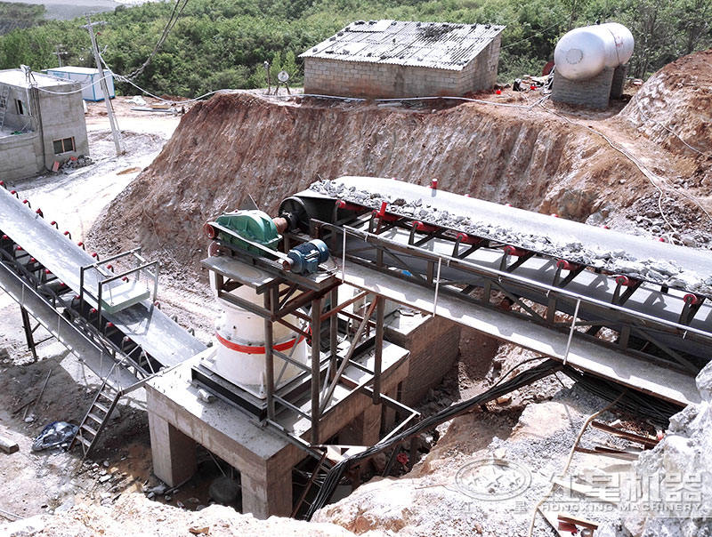 圓錐破碎機(jī) 圓錐破碎機(jī)