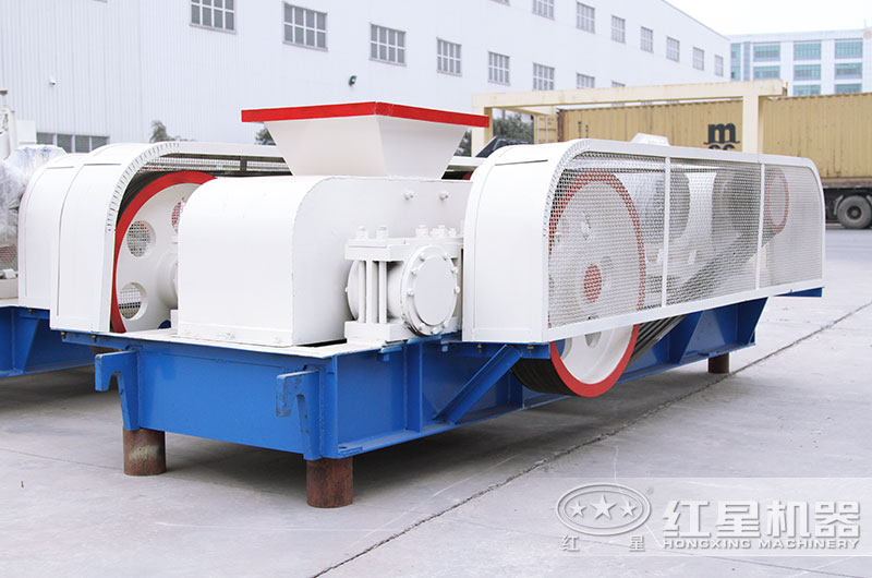 對輥式制砂機(jī)結(jié)構(gòu)簡單,操作方便 對輥式制砂機(jī)結(jié)構(gòu)簡單,操作方便