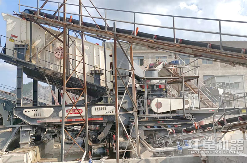 移動圓錐式破碎機現場 移動圓錐式破碎機現場