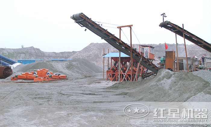 對(duì)輥式粉碎機(jī)客戶現(xiàn)場(chǎng) 對(duì)輥式粉碎機(jī)客戶現(xiàn)場(chǎng)