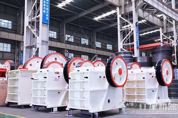 PE-1000×1200型時產(chǎn)400噸的顎式破碎機(jī) PE-1000×1200型時產(chǎn)400噸的顎式破碎機(jī)