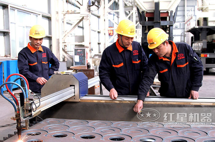 紅星破碎機設備品質(zhì),值得信賴 紅星破碎機設備品質(zhì),值得信賴